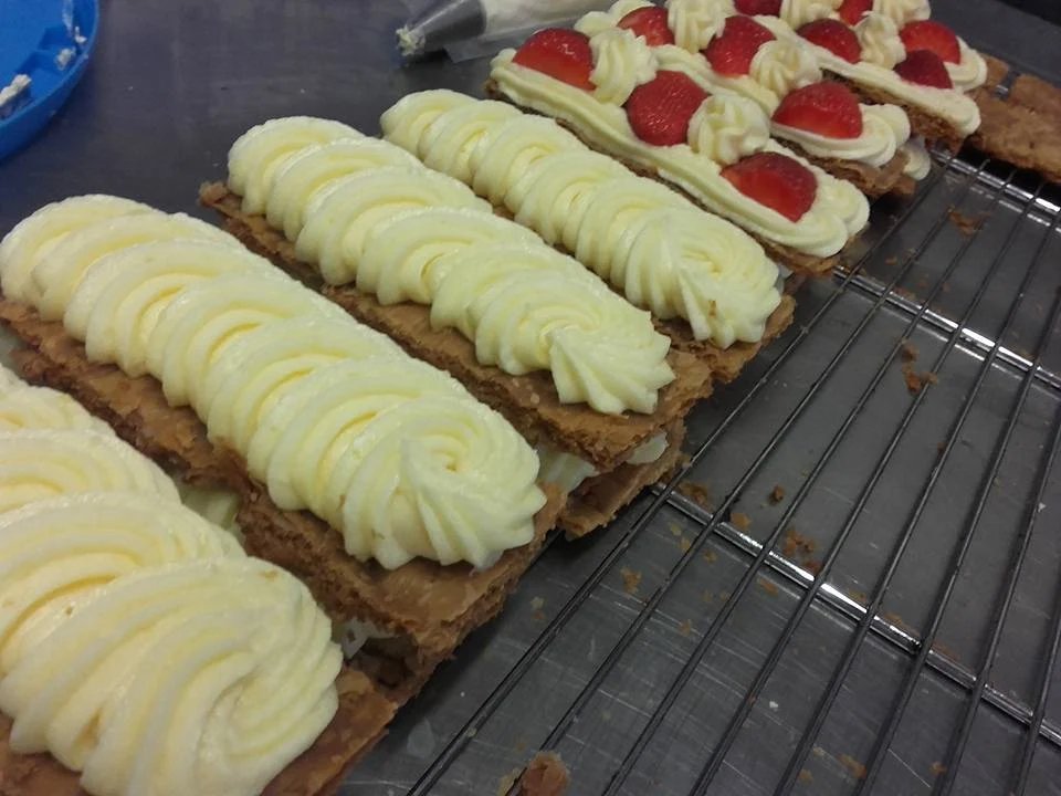 Mille-feuilles à la crème et aux fraises